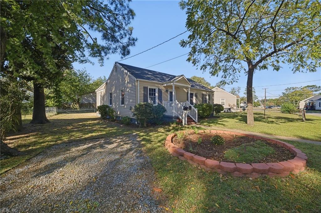 Photo of 11 Cherry Acres Drive, Hampton, VA 23669 (MLS # 10659042)