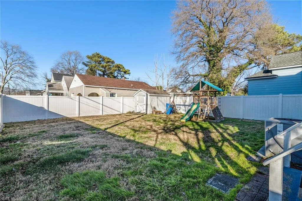 Chesapeake, Virginia 23324, United States, 4 Bedrooms Bedrooms, ,2 BathroomsBathrooms,Residential,Active,12075