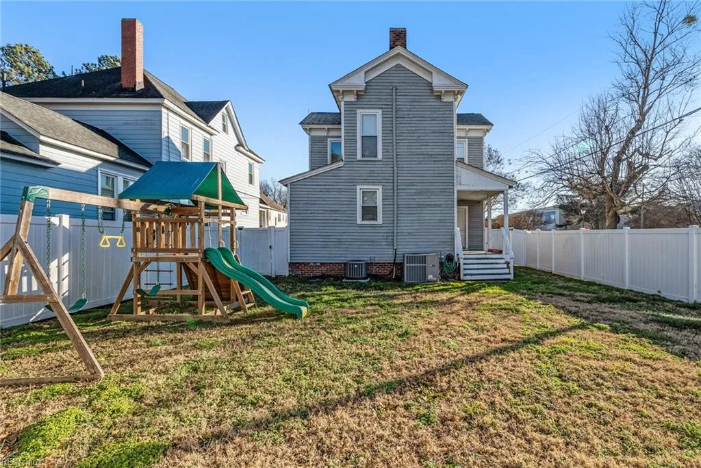 Chesapeake, Virginia 23324, United States, 4 Bedrooms Bedrooms, ,2 BathroomsBathrooms,Residential,Active,12075