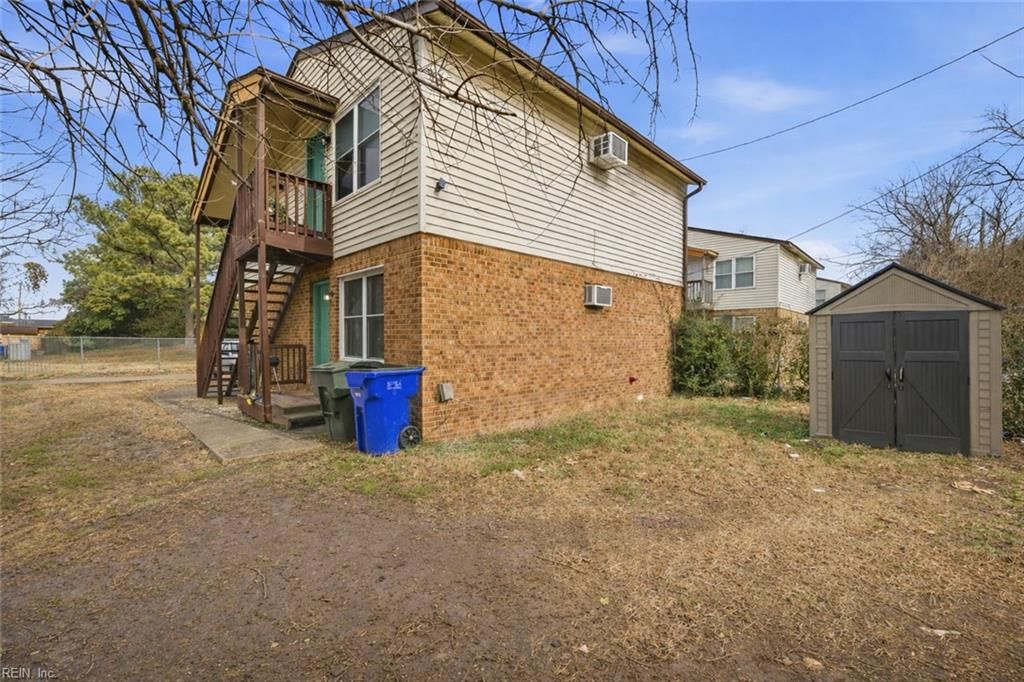 Photo of 205 Mapleshade Avenue, Norfolk, VA 23505 (MLS # 10620684)