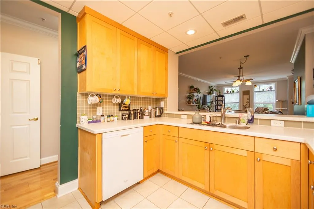 Norfolk, Virginia 23517, United States, 2 Bedrooms Bedrooms, ,2 BathroomsBathrooms,Residential,Active,164651