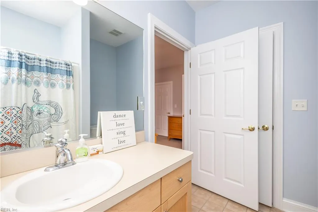 Norfolk, Virginia 23517, United States, 2 Bedrooms Bedrooms, ,2 BathroomsBathrooms,Residential,Active,164651