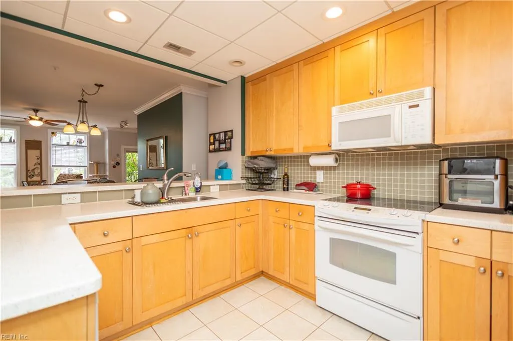 Norfolk, Virginia 23517, United States, 2 Bedrooms Bedrooms, ,2 BathroomsBathrooms,Residential,Active,164651