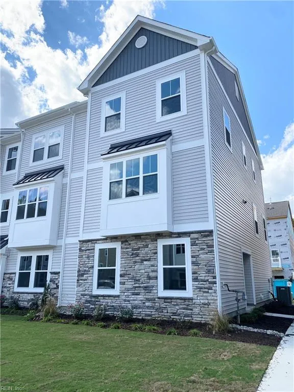 Suffolk, Virginia 23435, United States, 3 Bedrooms Bedrooms, ,3 BathroomsBathrooms,Residential,Pending,51064