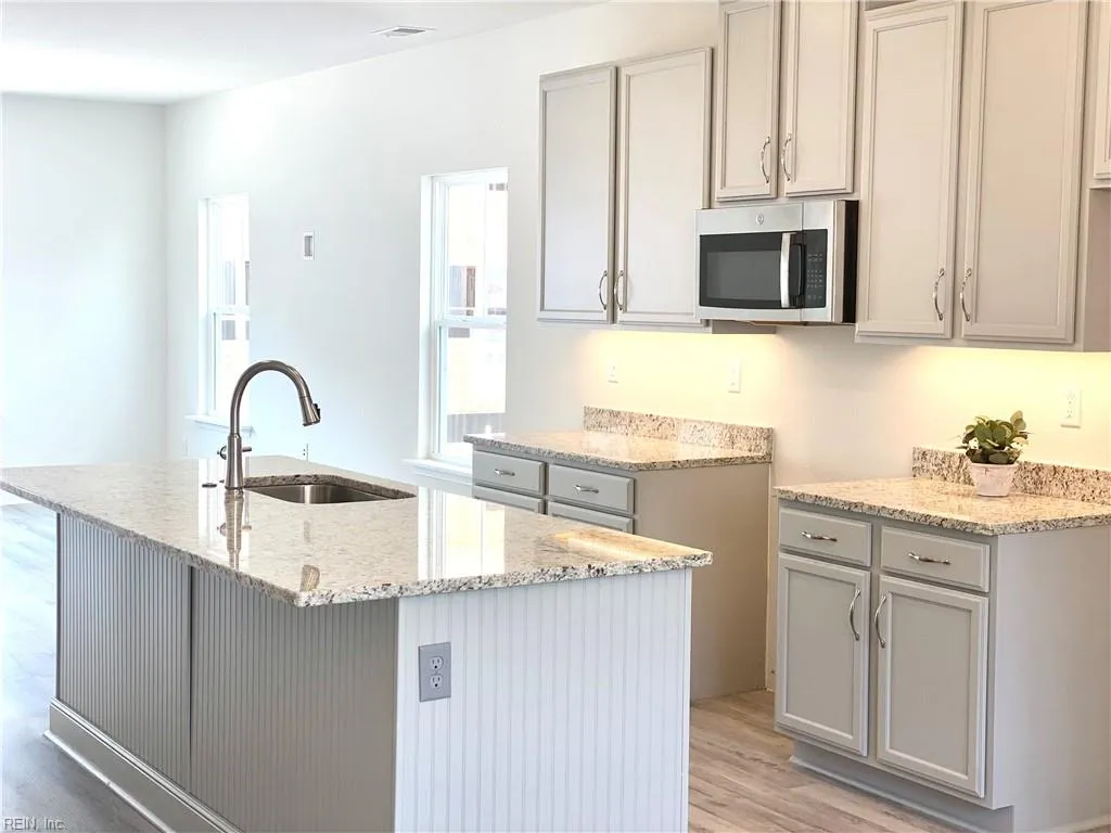 Suffolk, Virginia 23435, United States, 3 Bedrooms Bedrooms, ,3 BathroomsBathrooms,Residential,Pending,51064