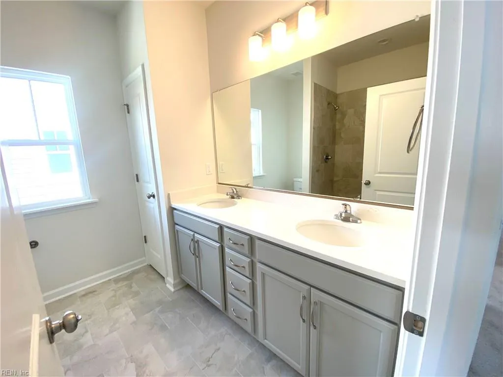 Suffolk, Virginia 23435, United States, 3 Bedrooms Bedrooms, ,3 BathroomsBathrooms,Residential,Pending,51064