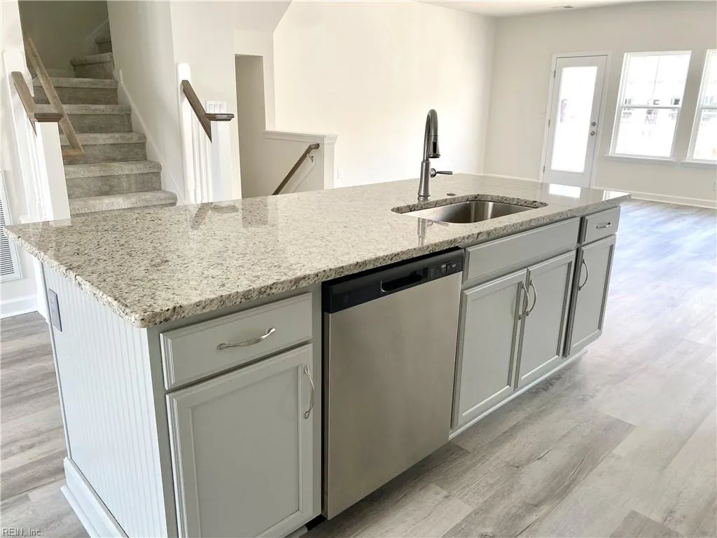 Suffolk, Virginia 23435, United States, 3 Bedrooms Bedrooms, ,3 BathroomsBathrooms,Residential,Pending,51064