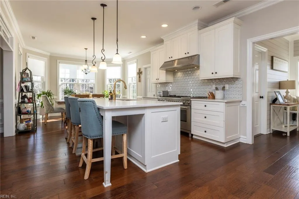 Virginia Beach, Virginia 23455, United States, 5 Bedrooms Bedrooms, ,4 BathroomsBathrooms,Residential,Pending,23899