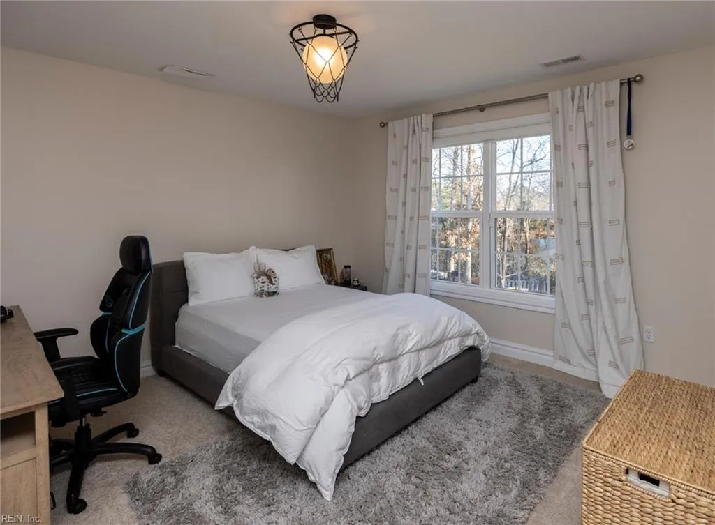 Virginia Beach, Virginia 23455, United States, 5 Bedrooms Bedrooms, ,4 BathroomsBathrooms,Residential,Pending,23899