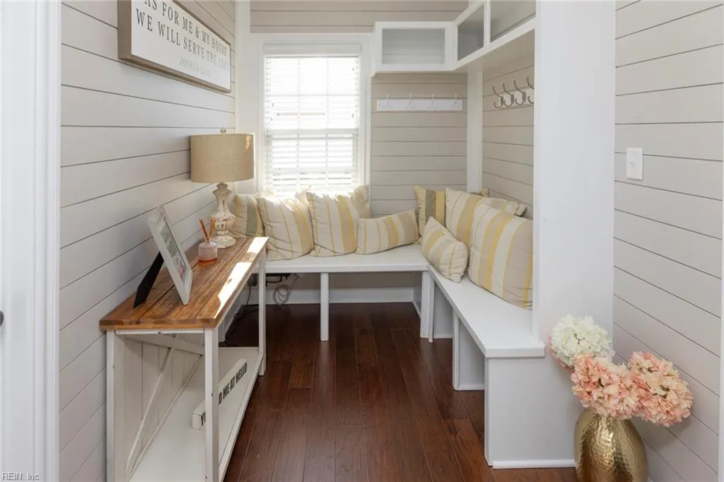 Virginia Beach, Virginia 23455, United States, 5 Bedrooms Bedrooms, ,4 BathroomsBathrooms,Residential,Pending,23899