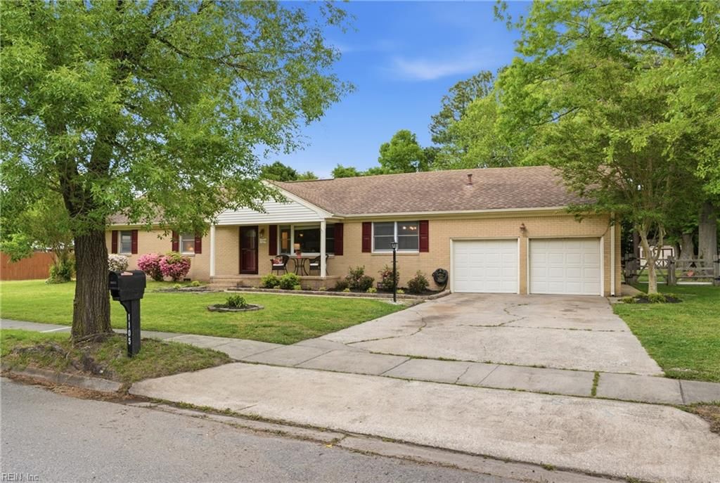 Photo of 1105 Cogliandro Drive, Chesapeake, VA 23320 (MLS # 10631487)