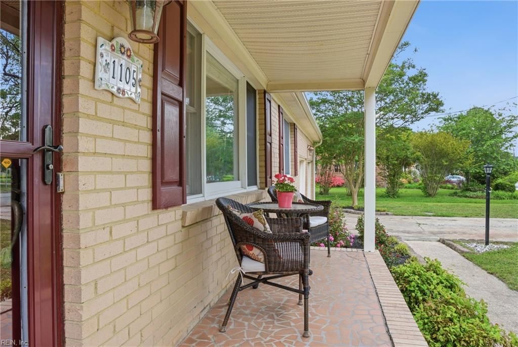 Photo of 1105 Cogliandro Drive, Chesapeake, VA 23320 (MLS # 10631487)