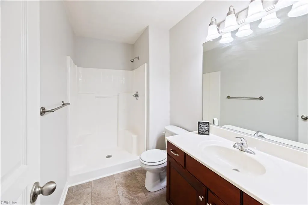 Virginia Beach, Virginia 23455, United States, 4 Bedrooms Bedrooms, ,4 BathroomsBathrooms,Residential,Active,167380