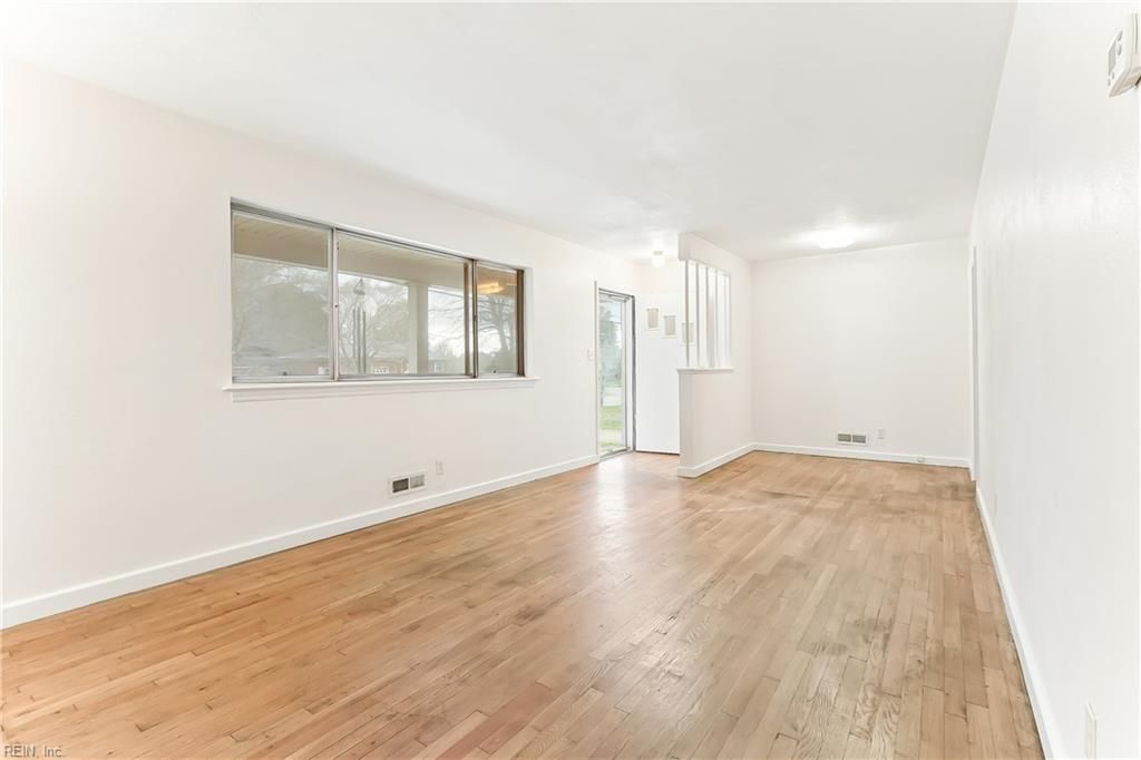 Photo of 5708 Gretna Road, Virginia Beach, VA 23455 (MLS # 10625092)