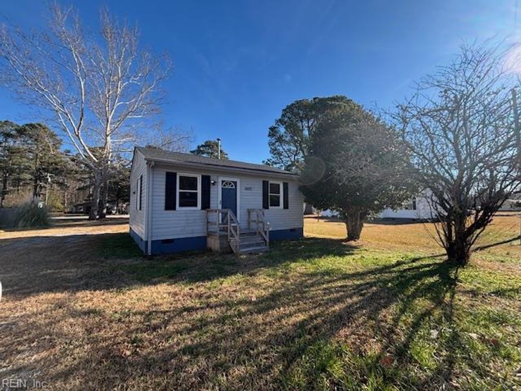 Photo of 28495 Everett Street, Newsoms, VA 23874 (MLS # 10614071)