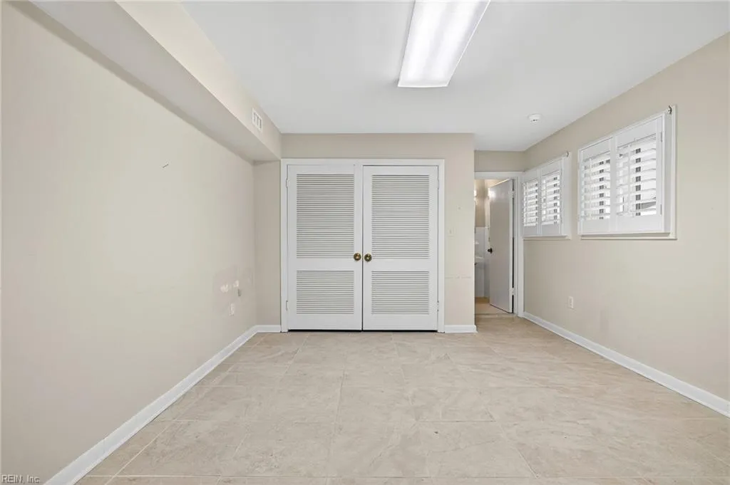 Virginia Beach, Virginia 23451, United States, 5 Bedrooms Bedrooms, ,5 BathroomsBathrooms,Residential,Active,198204