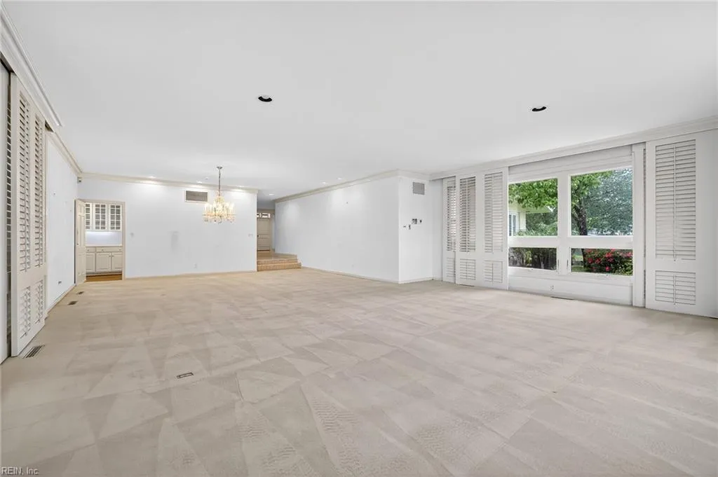 Virginia Beach, Virginia 23451, United States, 5 Bedrooms Bedrooms, ,5 BathroomsBathrooms,Residential,Active,198204