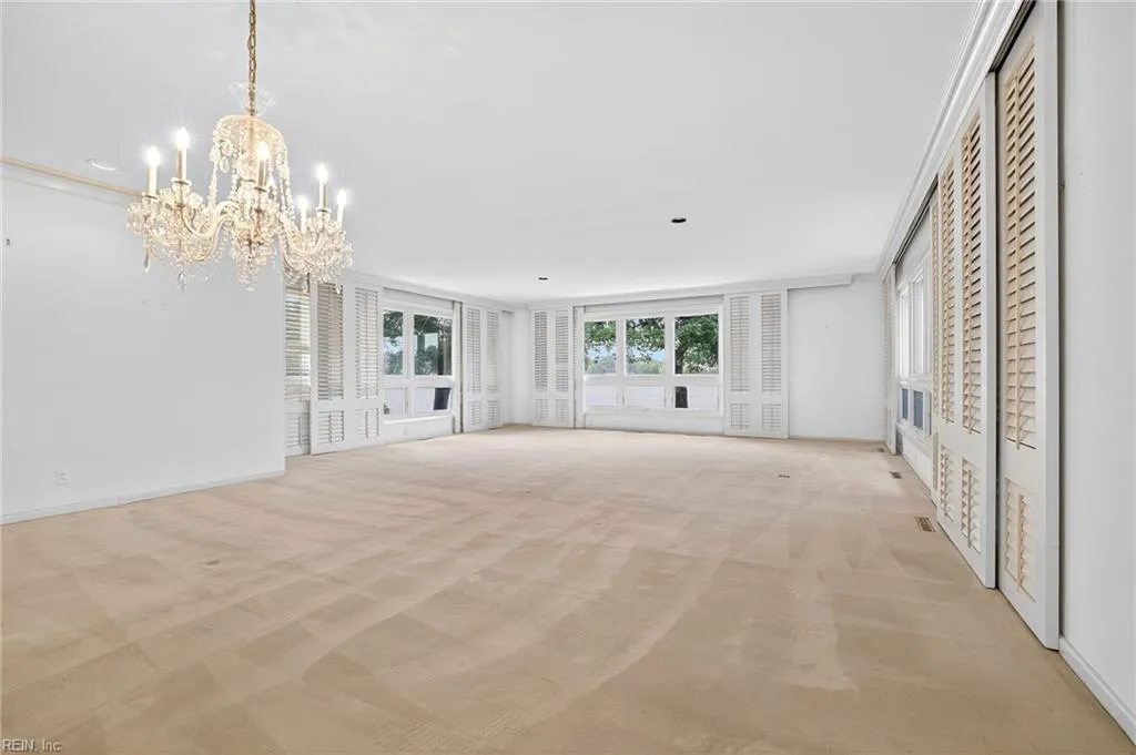 Virginia Beach, Virginia 23451, United States, 5 Bedrooms Bedrooms, ,5 BathroomsBathrooms,Residential,Active,198204