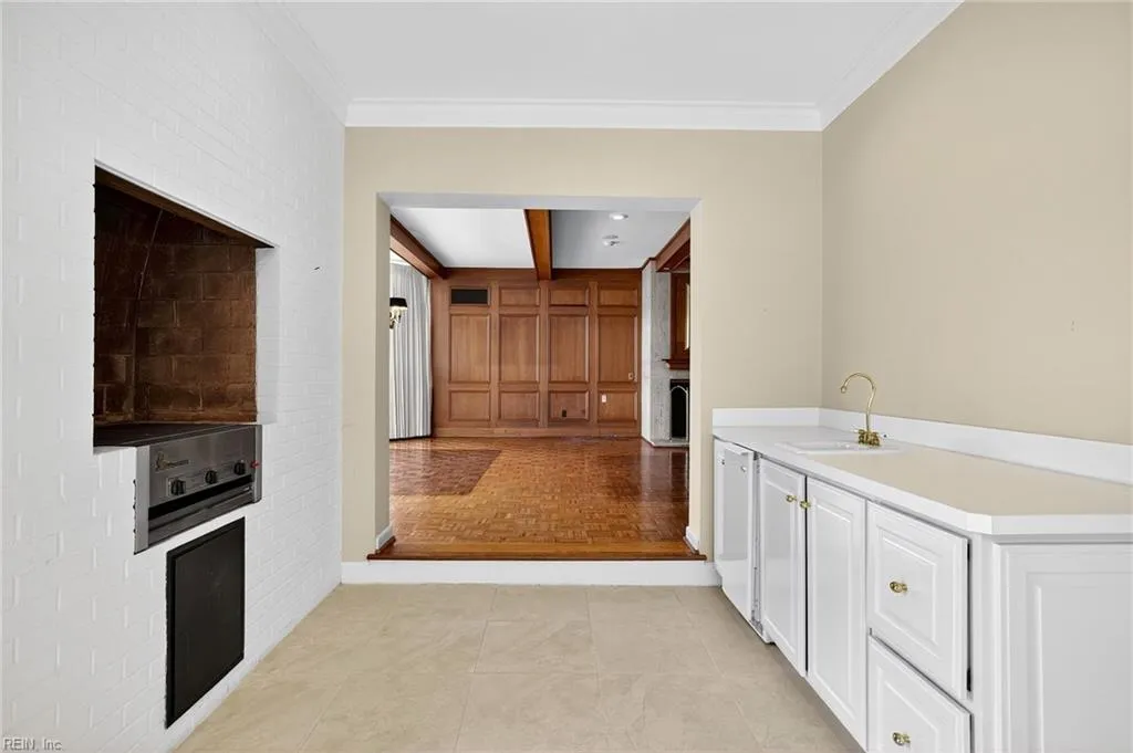 Virginia Beach, Virginia 23451, United States, 5 Bedrooms Bedrooms, ,5 BathroomsBathrooms,Residential,Active,198204