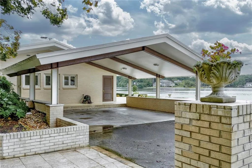 Virginia Beach, Virginia 23451, United States, 5 Bedrooms Bedrooms, ,5 BathroomsBathrooms,Residential,Active,198204