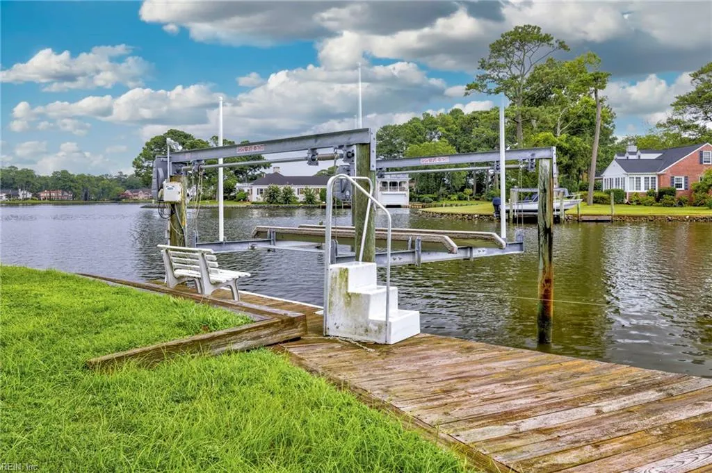 Virginia Beach, Virginia 23451, United States, 5 Bedrooms Bedrooms, ,5 BathroomsBathrooms,Residential,Active,198204