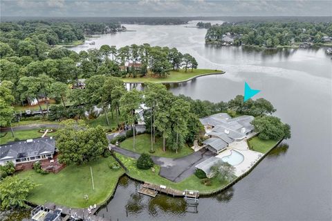 1401 Linlier DR Virginia Beach VA 23451