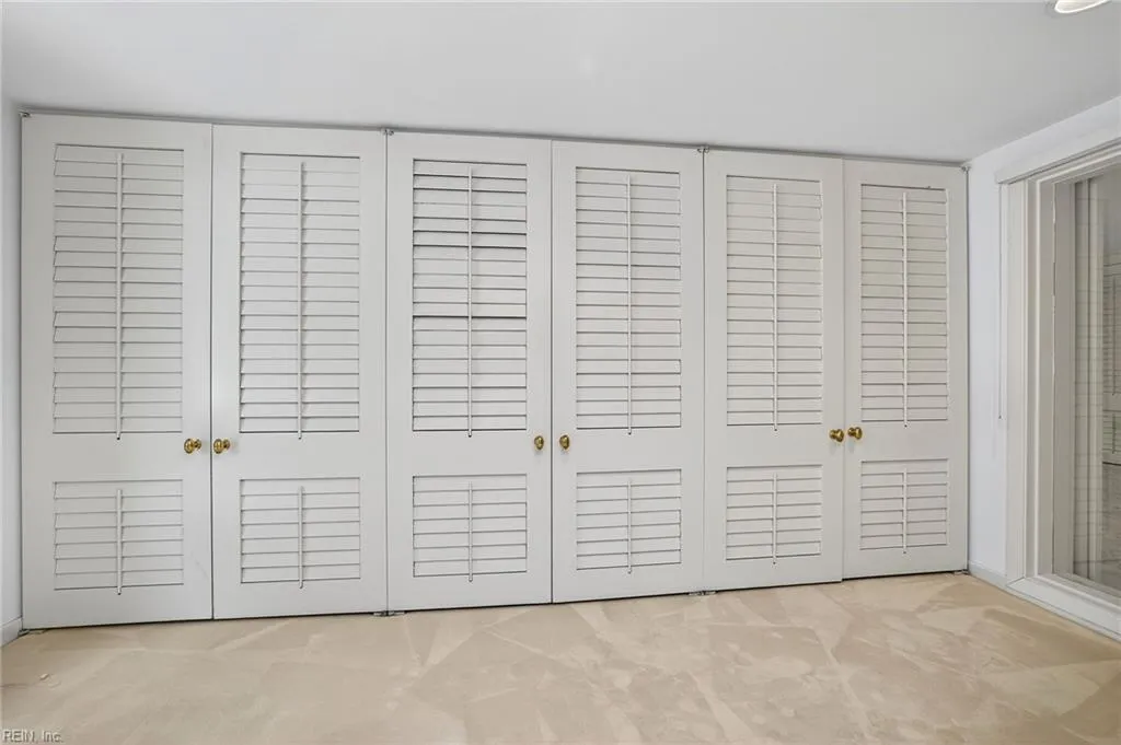 Virginia Beach, Virginia 23451, United States, 5 Bedrooms Bedrooms, ,5 BathroomsBathrooms,Residential,Active,198204