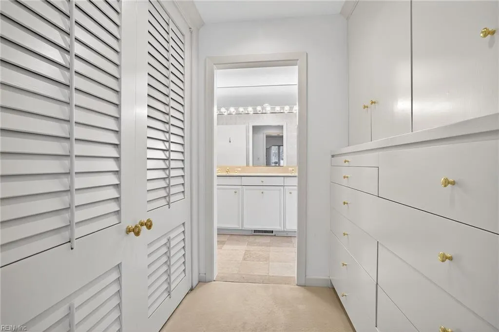 Virginia Beach, Virginia 23451, United States, 5 Bedrooms Bedrooms, ,5 BathroomsBathrooms,Residential,Active,198204