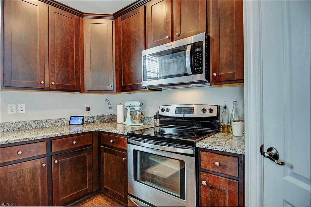 109 Jaclyn DR