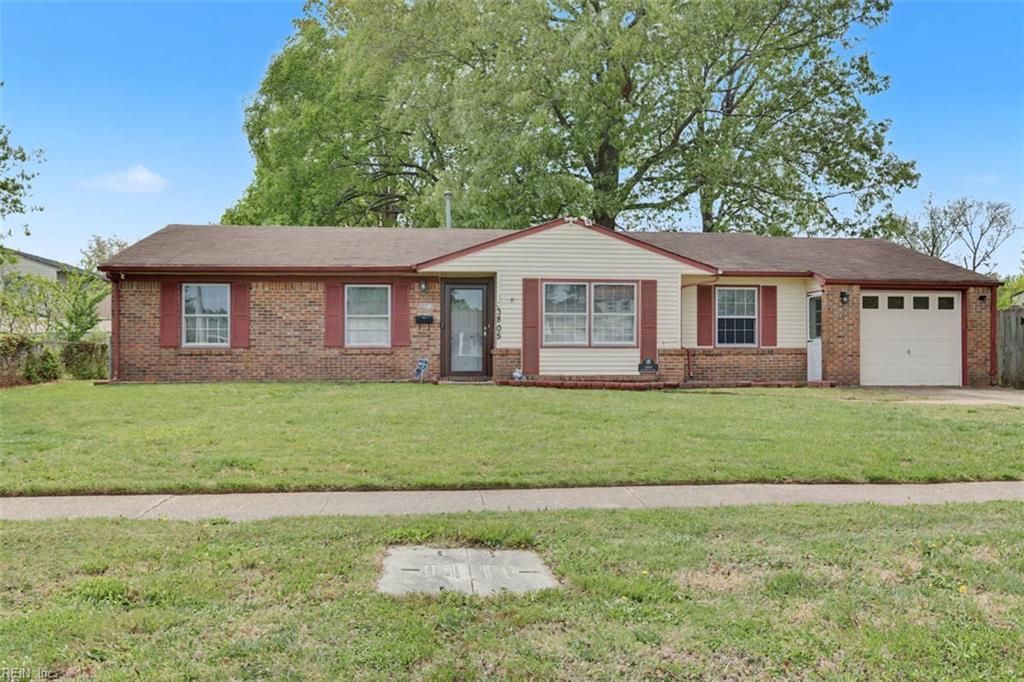 Photo of 3805 S Plaza Trail, Virginia Beach, VA 23452 (MLS # 10628957)