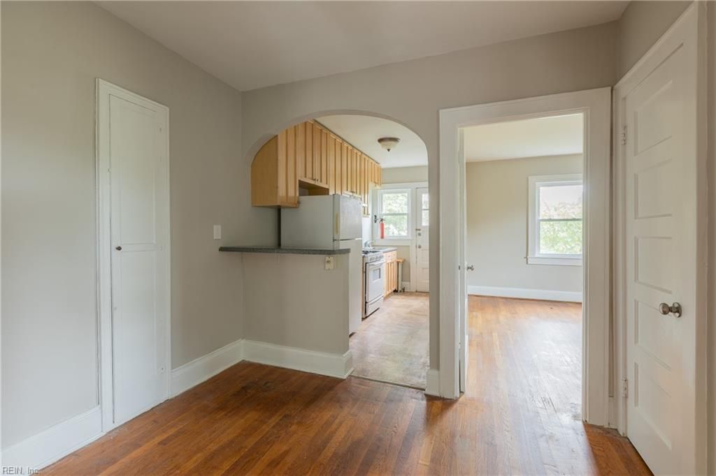 Photo of 819 W 51st Street #4, Norfolk, VA 23508 (MLS # 10612184)