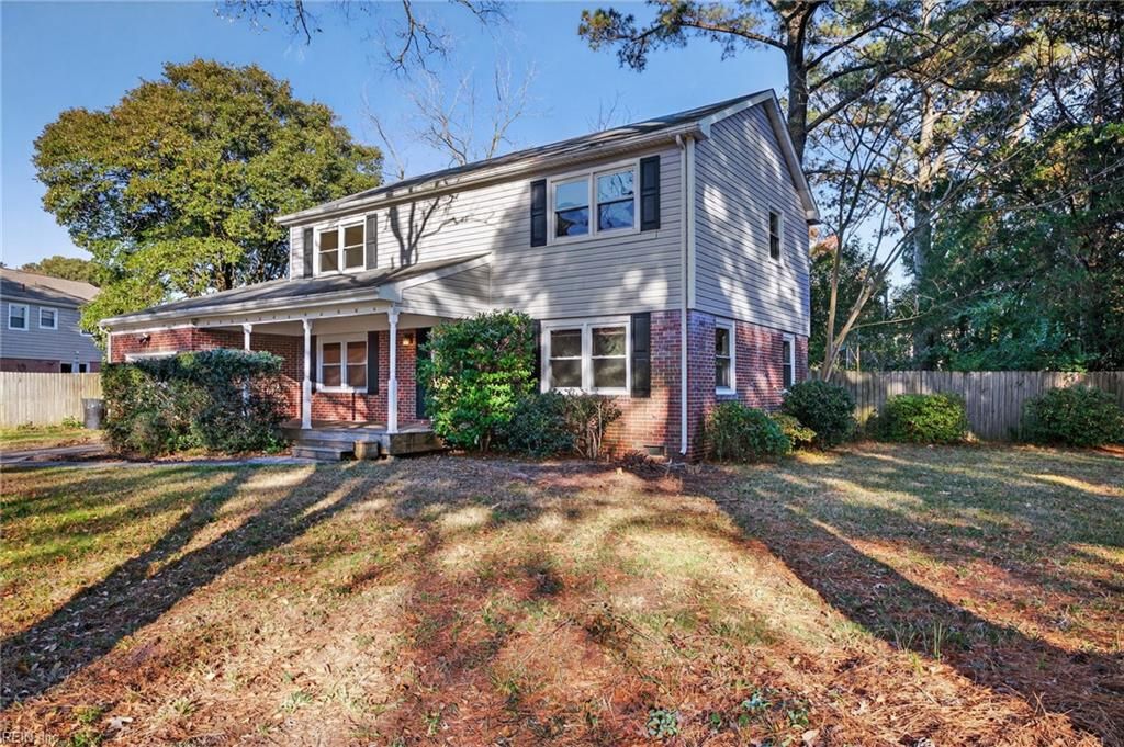 Photo of 716 Oxford Drive, Virginia Beach, VA 23452 (MLS # 10611896)
