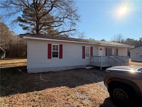 Photo of 2288 Hosier Road, Suffolk, VA 23434 (MLS # 10623887)