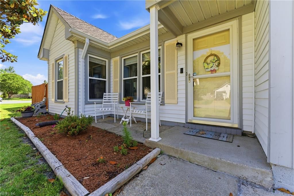 Photo of 1724 Culmer Court, Virginia Beach, VA 23454 (MLS # 10635570)