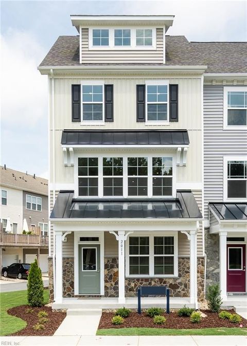 Photo of 2011 Stanford Lane, Newport News, VA 23608 (MLS # 10633109)