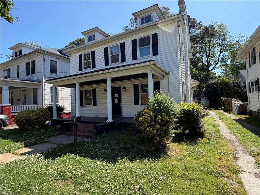 Photo of 212 S Main Street, Suffolk, VA 23434 (MLS # 10650712)