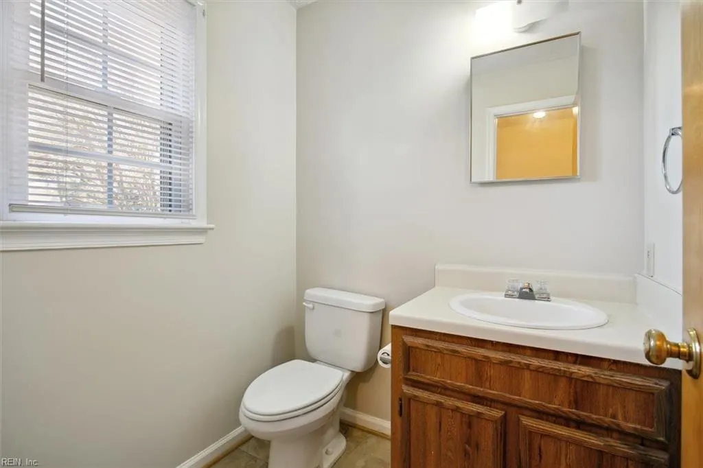 Hampton, Virginia 23669, United States, 3 Bedrooms Bedrooms, ,3 BathroomsBathrooms,Residential,Active,112087