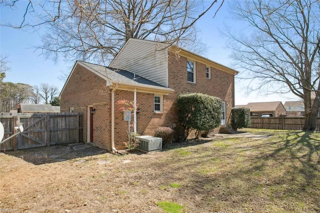 Hampton, Virginia 23669, United States, 3 Bedrooms Bedrooms, ,3 BathroomsBathrooms,Residential,Active,112087