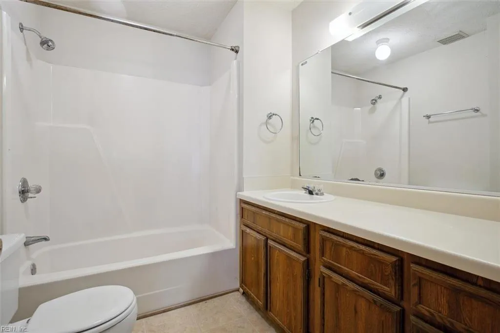 Hampton, Virginia 23669, United States, 3 Bedrooms Bedrooms, ,3 BathroomsBathrooms,Residential,Active,112087