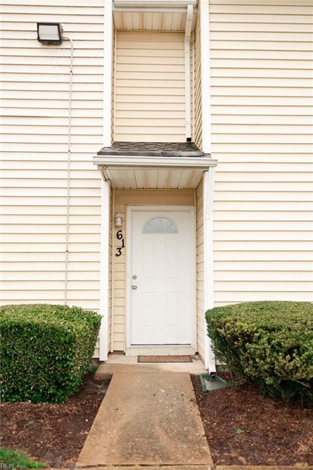 Photo of 613 Pylon Court, Virginia Beach, VA 23462 (MLS # 10616852)