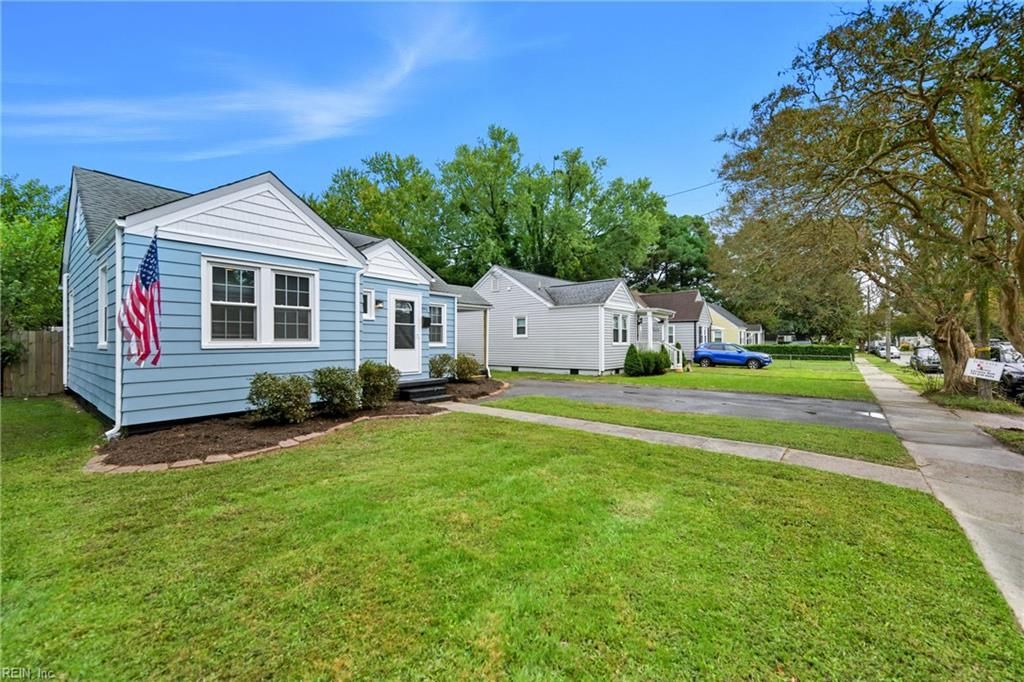 Photo of 3312 Vimy Ridge Avenue, Norfolk, VA 23509 (MLS # 10615996)