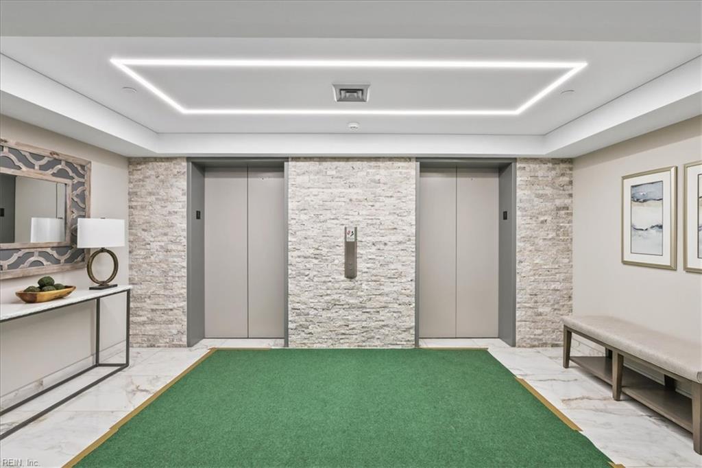 500 Winston Salem AVE 207