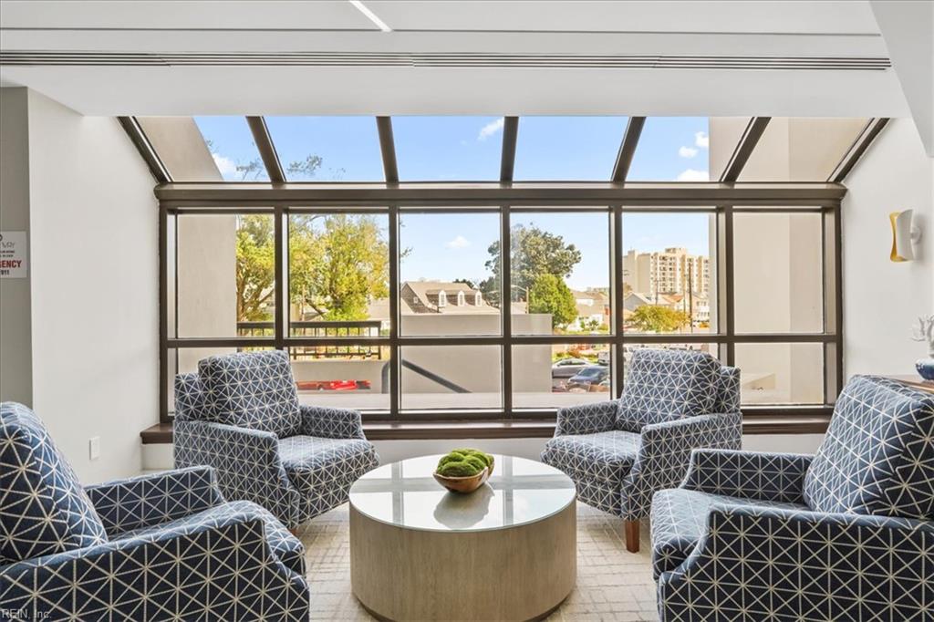 500 Winston Salem AVE 207