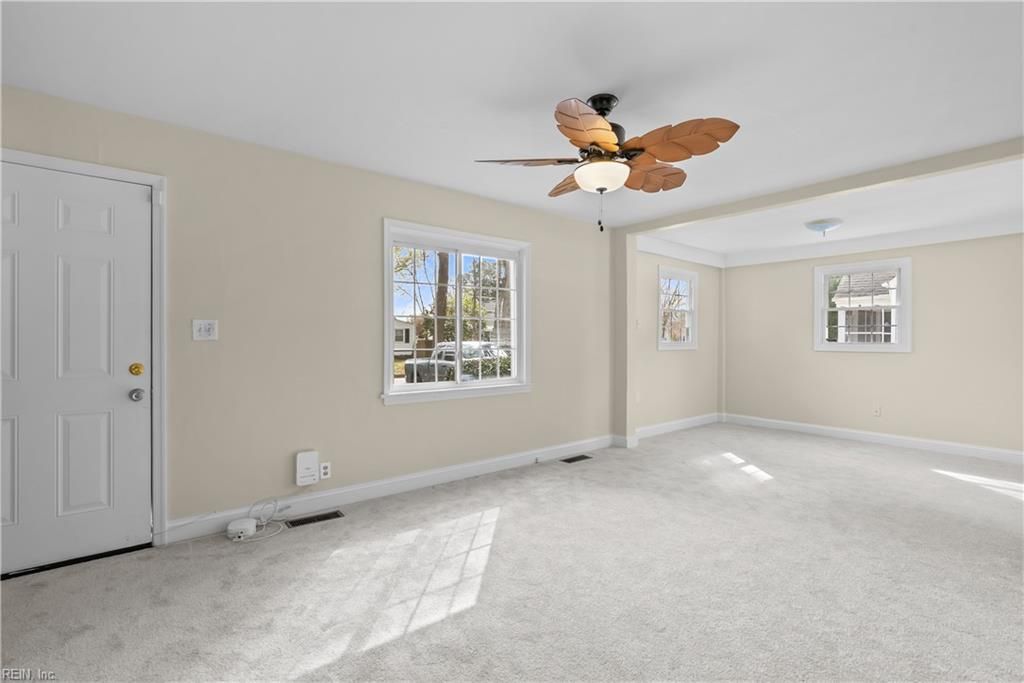 Photo of 7723 Ruthven Road, Norfolk, VA 23505 (MLS # 10626593)