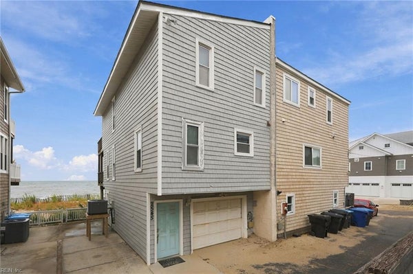 2545 SEAVIEW AVE, VIRGINIA BEACH, VA 23455 - Image ca0cd5a099e976cf2a93dbf1a55d5b1c/2259956225