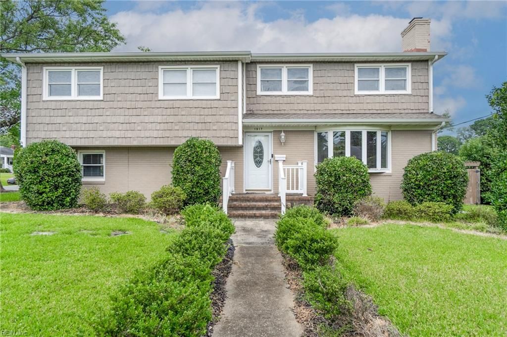 Photo of 1917 Charla Lee Ln Lane, Virginia Beach, VA 23455 (MLS # 10620260)