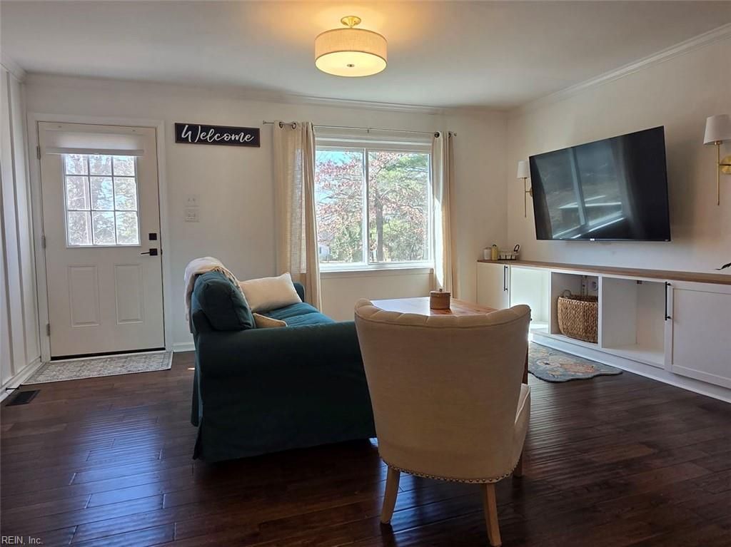 Photo of 1399 Mercer Road Road, Gloucester Point, VA 23062 (MLS # 10623057)