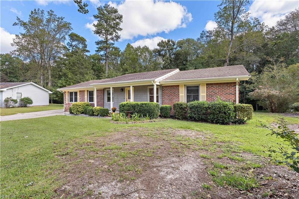 Photo of 5105 Lake Shore Court, Chesapeake, VA 23321 (MLS # 10604527)