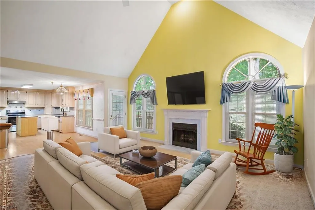 Yorktown, Virginia 23693, United States, 4 Bedrooms Bedrooms, ,3 BathroomsBathrooms,Residential,Active,124834