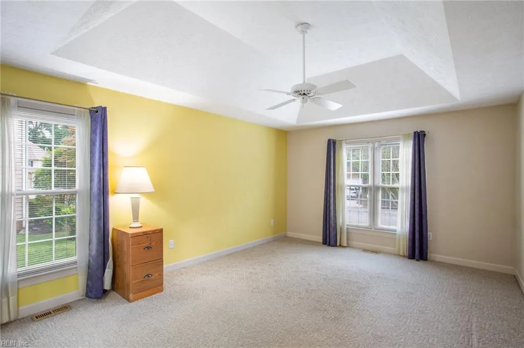 Yorktown, Virginia 23693, United States, 4 Bedrooms Bedrooms, ,3 BathroomsBathrooms,Residential,Active,124834